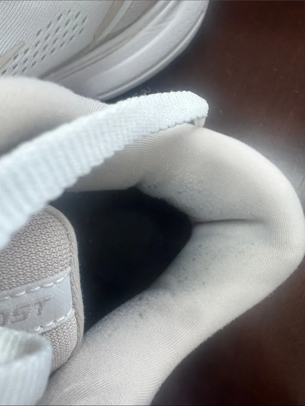 Size 9.5B- Brooks Ghost 15 Snow White W Comfort Casual Running Cushioned Gym